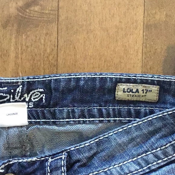 Silver Lola distressed denim. - Picture 3 of 3